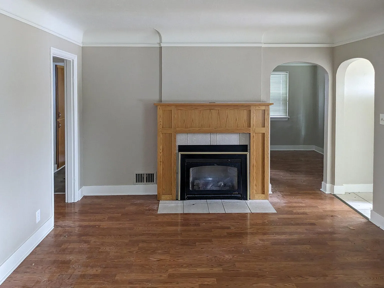 3 bed, 1600 sqft, $2,595 — Photo 2