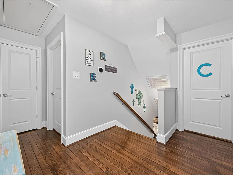 746 Stone Mountain Dr — Photo 26