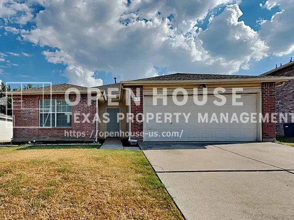 641 Mallard Dr, Saginaw, TX 76131