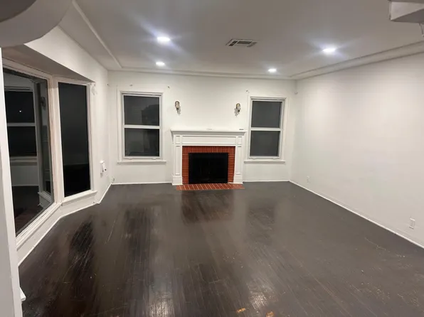 10310 S Hobart Blvd, Los Angeles, CA 90047
