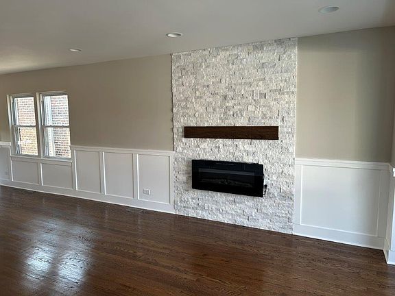 4th image of 8516 S Blackstone Ave