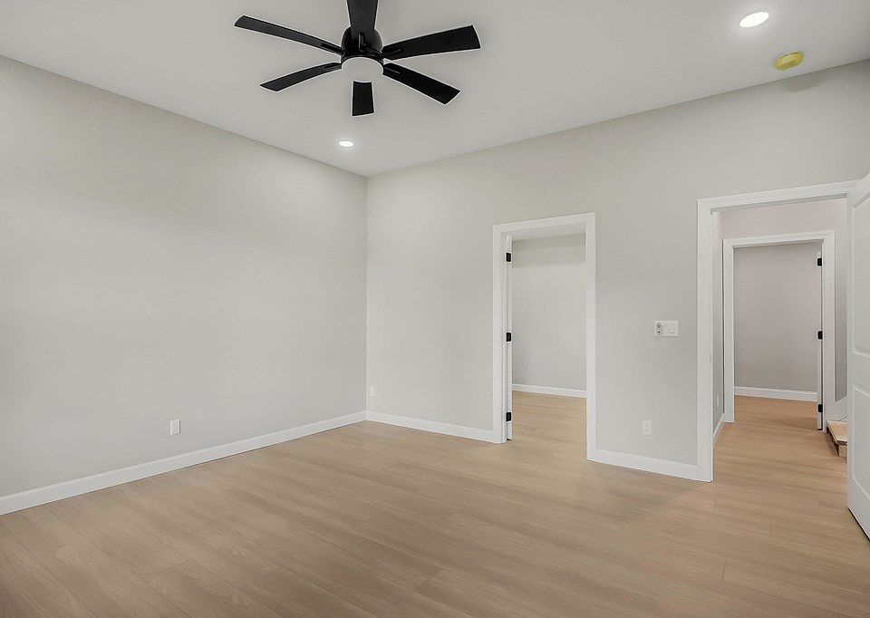 28th image of this home