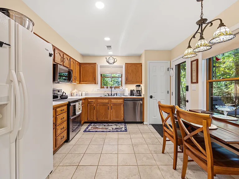32 Estes Ct — Photo 6