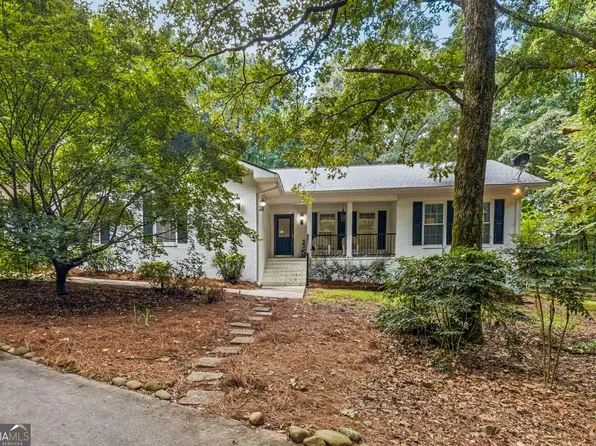 406 Hidden Lakes Trl, Jefferson, GA 30549