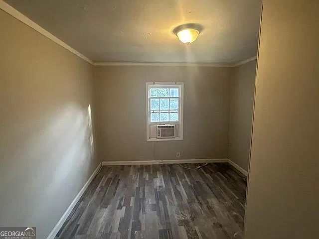 3853 Grand Ave — Photo 2