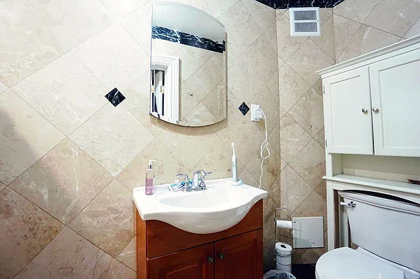 Rented by Zouki Khalifeh, LREB | media 12