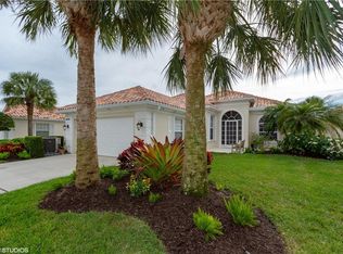 4910 San Pablo Ct, Naples, FL 34109