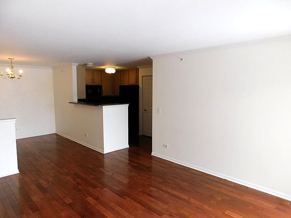 3rd image of 670 Mill Cir Unit 205