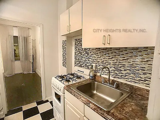 Rented by City Heights Realty | media 14