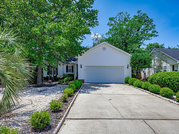 4th image of 144 Maguire Dr