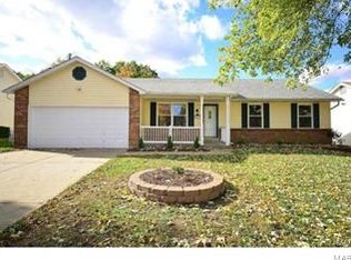 206 Strawberry Hill Estates Dr, O'Fallon, MO 63366