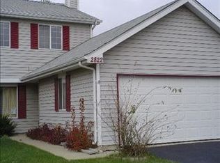 2822 Dorothy Dr, Aurora, IL 60504