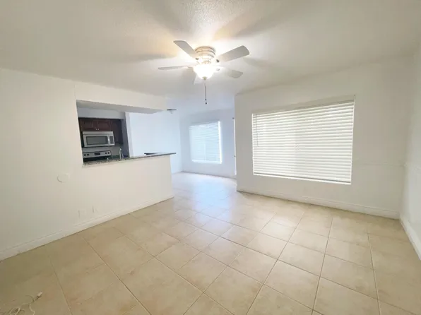 815 W Boynton Beach Boulevard W #4-102, Boynton Beach, FL 33426