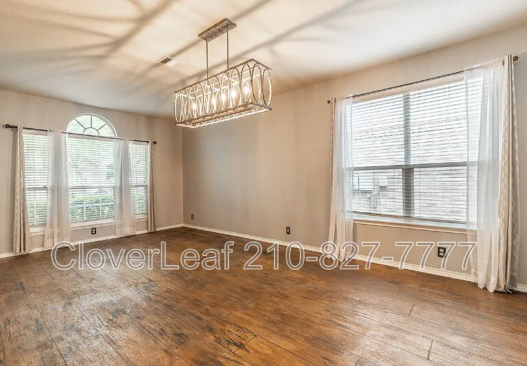 409 Loch Lomond Dr — Photo 8