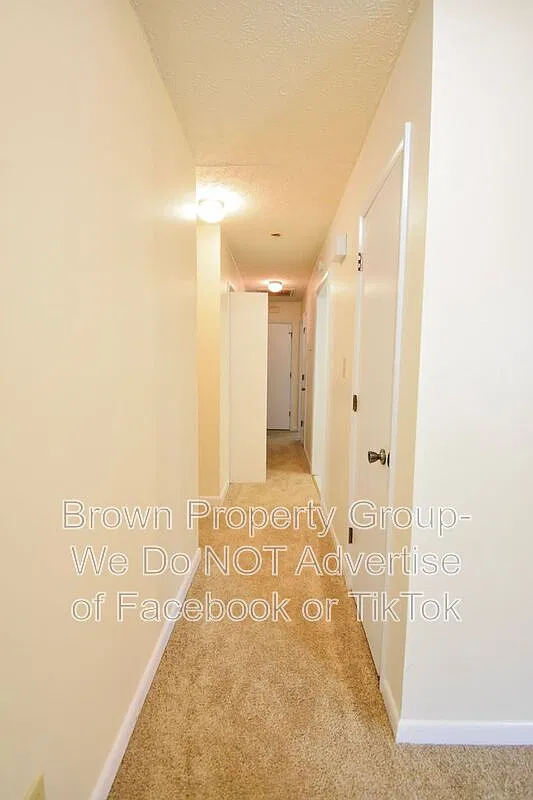 3 bed, 2.0 bath, 1328 sqft, $1,495 — Photo 3