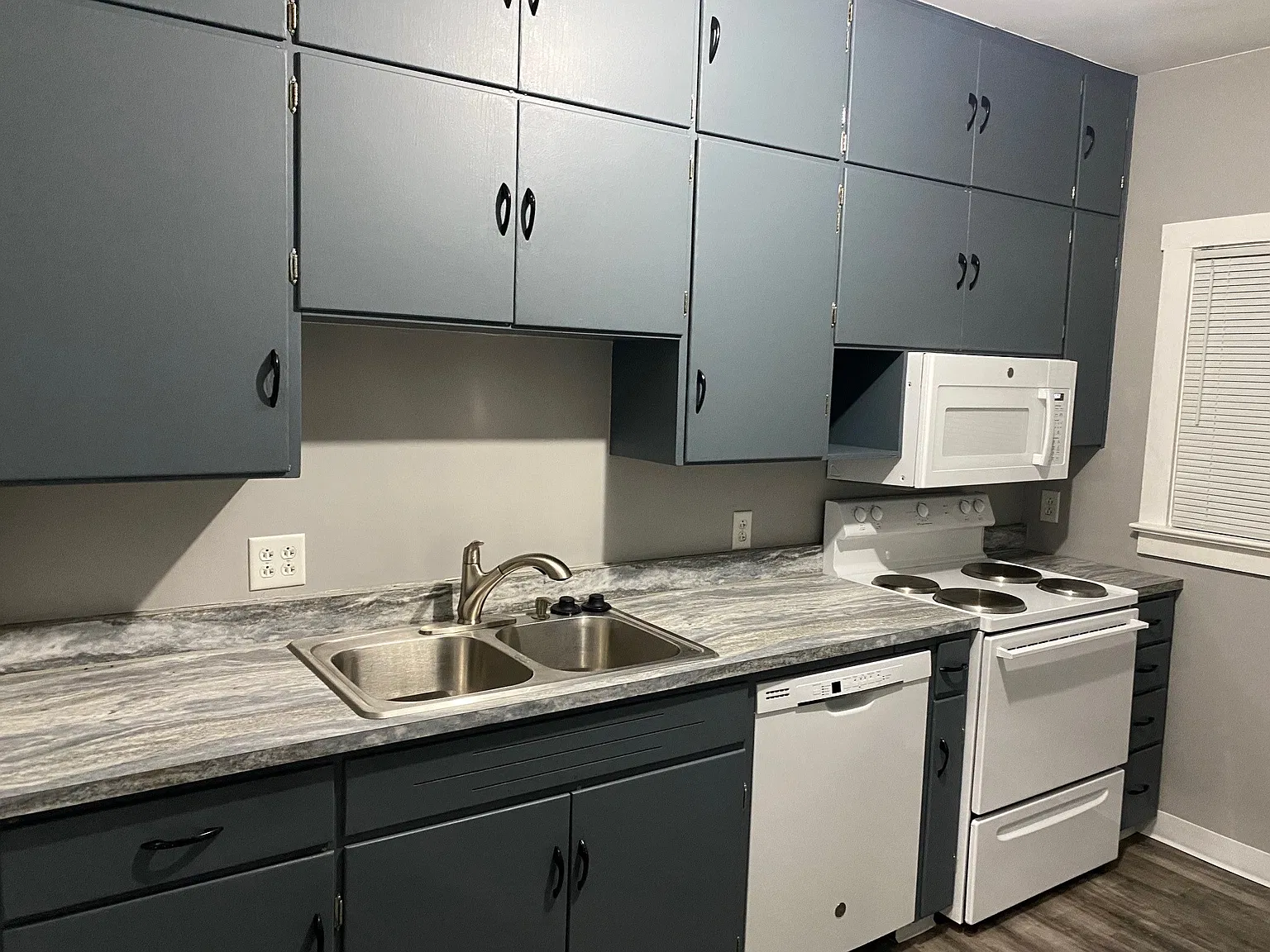 216 W Front St — Photo 3