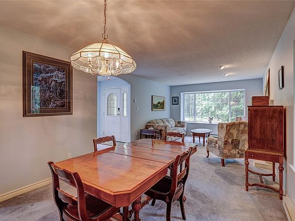 5th image of 1377 Meadowood Way