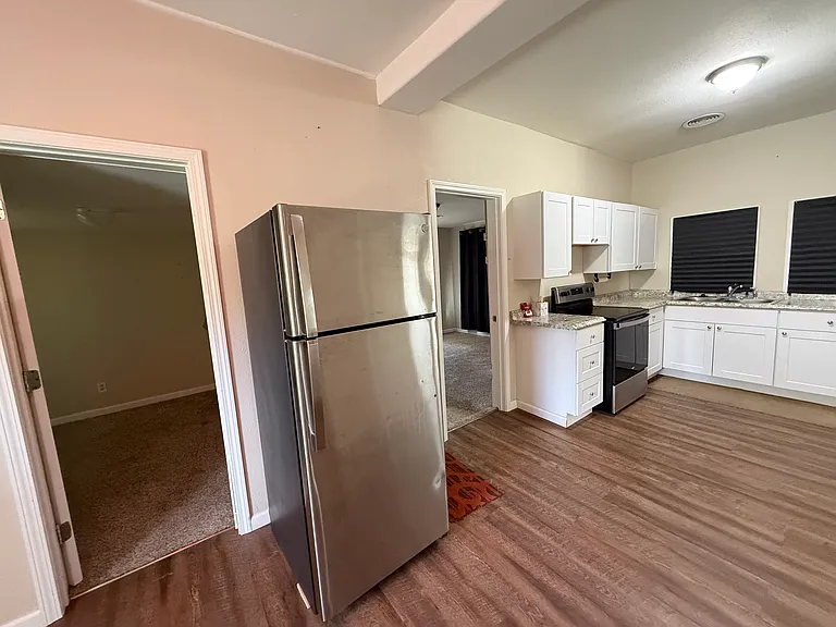 1826 N Jackson Ave — Photo 27