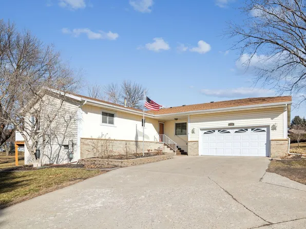 315 Coventry Rd, Le Sueur, MN 56058