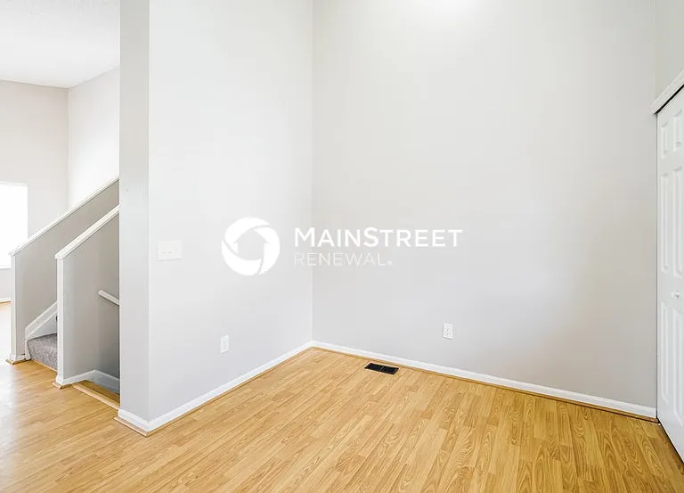 1623 Butterfly Ct — Photo 6