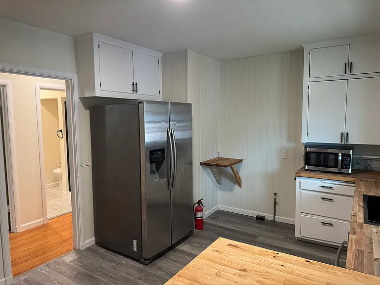 3148 E 1st St — Photo 15