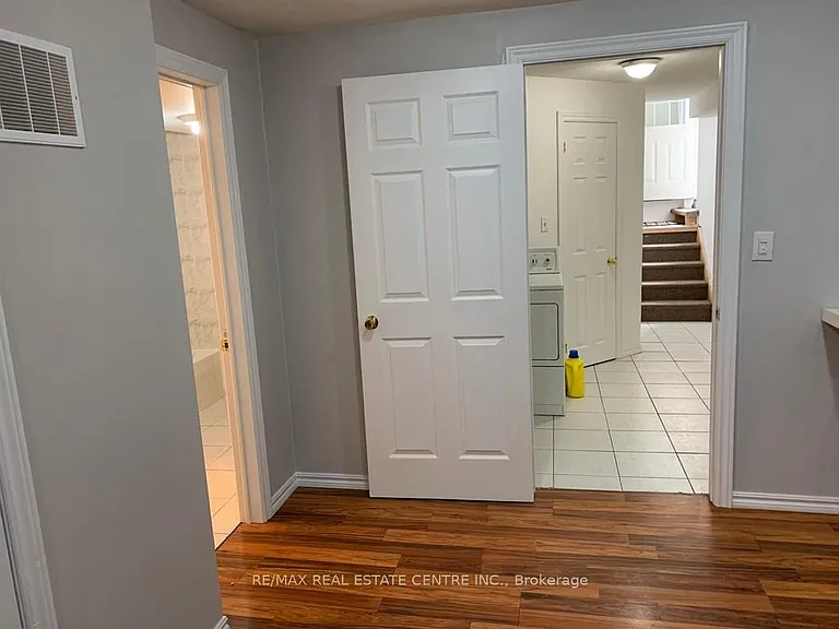 505 Rossellini Dr — Photo 8
