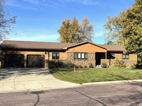 1531 Meadowlark Ln, Fairmont, MN 56031
