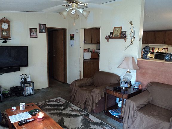 3rd image of 140 Ashmont Ln