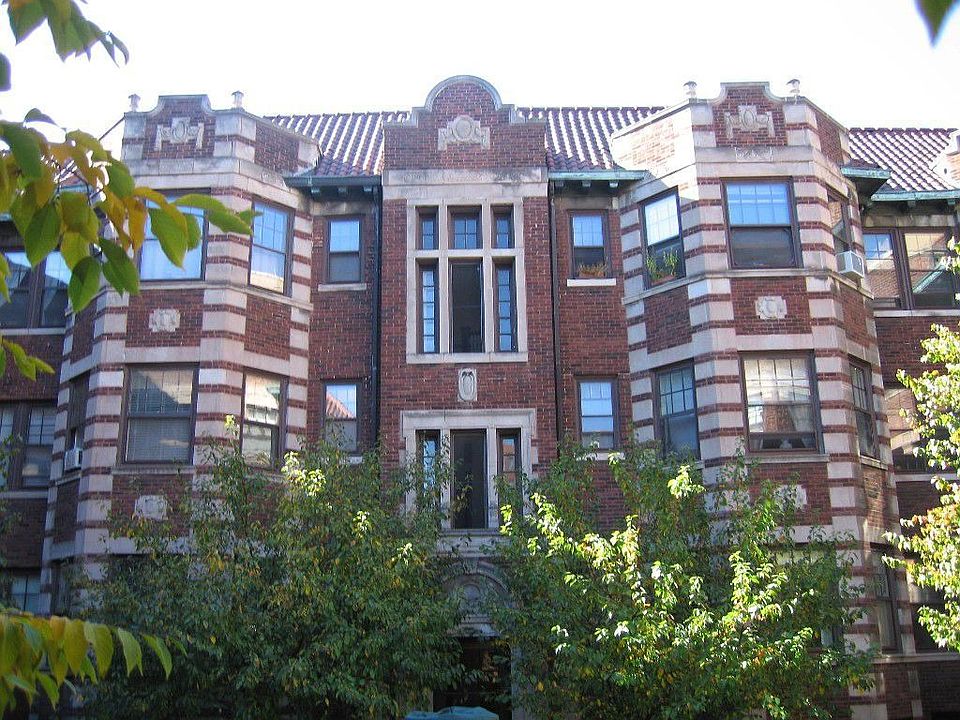 1st image of 830 Hinman Ave #1