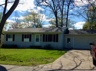 5999 Harvey St, Haslett, MI 48840