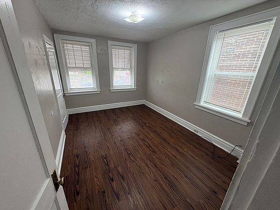 3rd image of 3221 Gravois Ave #B