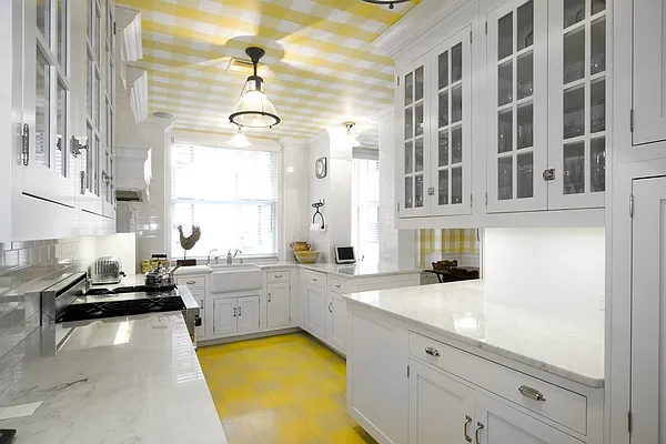 Sold by Sloane Square | media 4