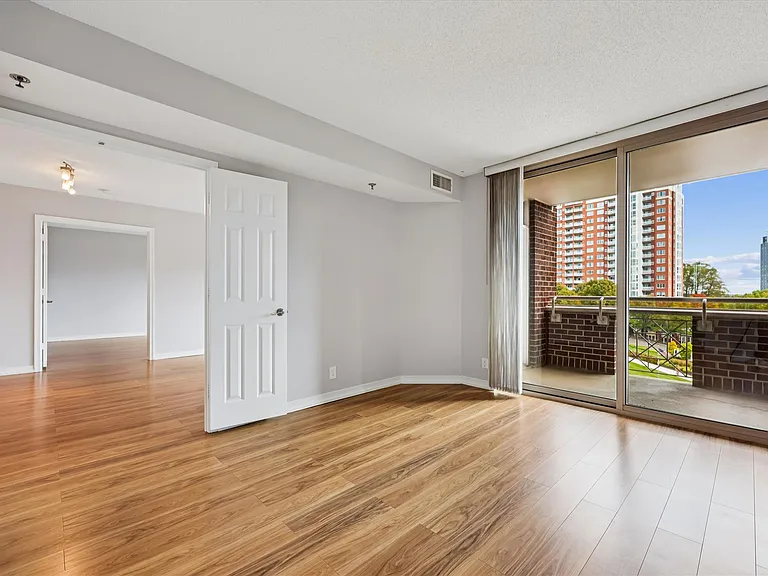 5809 Nicholson Ln #514 — Photo 24