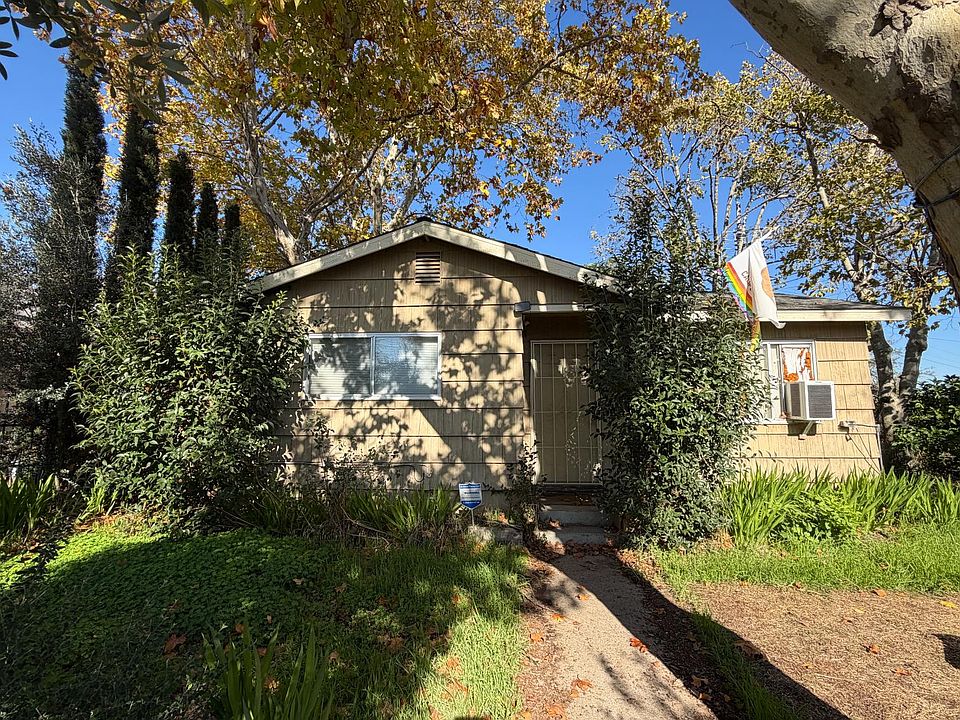 1st image of 645 Lindsay Ave