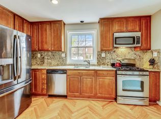2943 Landover St, Alexandria, VA 22305