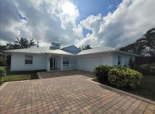 8942 SE Ceres St, Hobe Sound, FL 33455