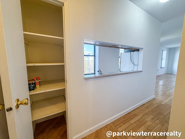 556 Dahill Rd #3F — Photo 7