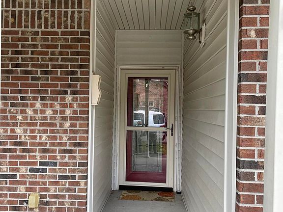3rd image of 202 Jonelle Ct