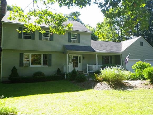 1st image of 169 Highland Cir