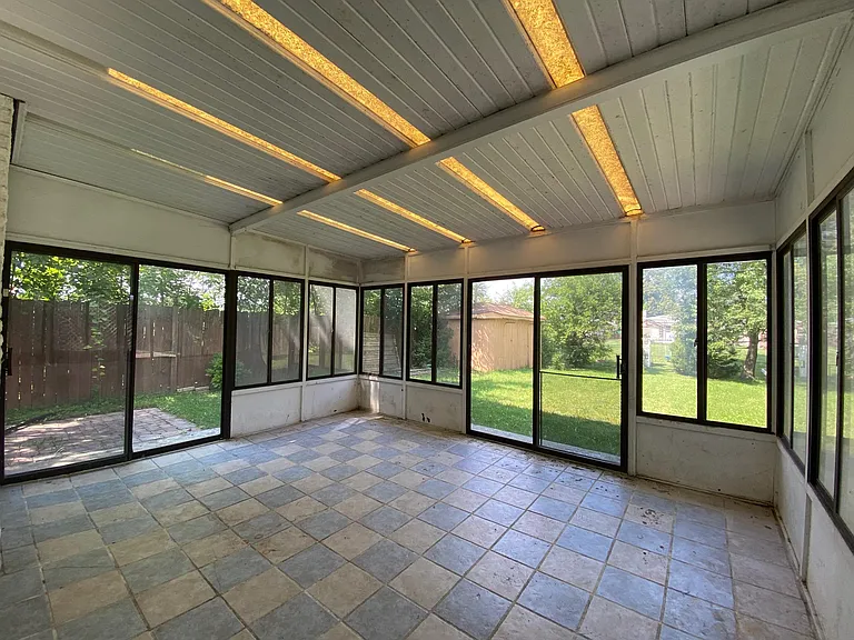 2793 Athena Dr — Photo 24