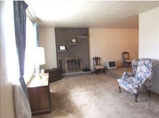 201 Edgewood Dr, Sarver, PA 16055