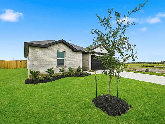 2nd image of 102 Rustic Creek Ct