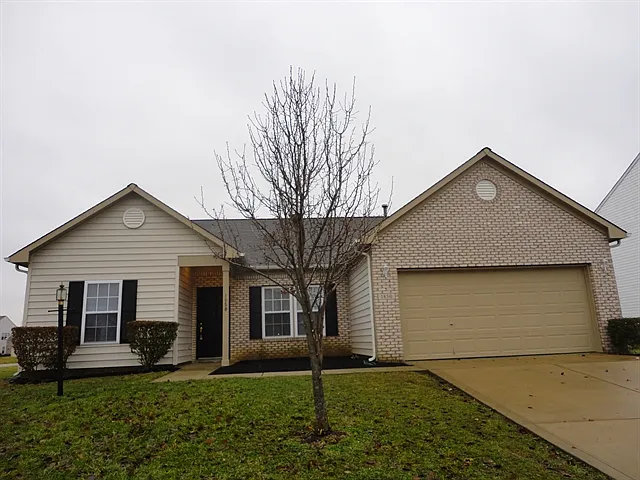 1850 Juniper Ln photo 1