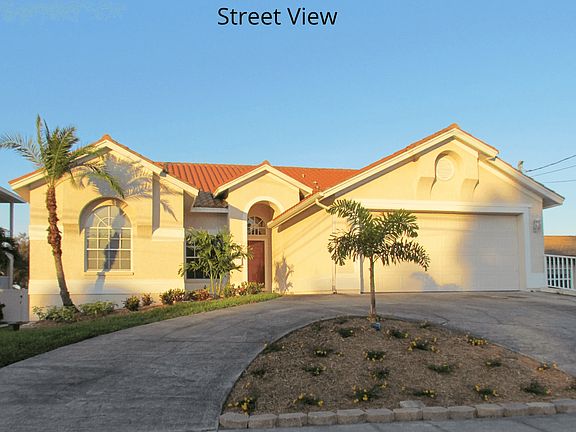 2nd image of 1873 Bayou Grande Blvd NE