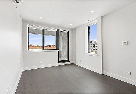 5th image of 2505 3rd Ave #3-C