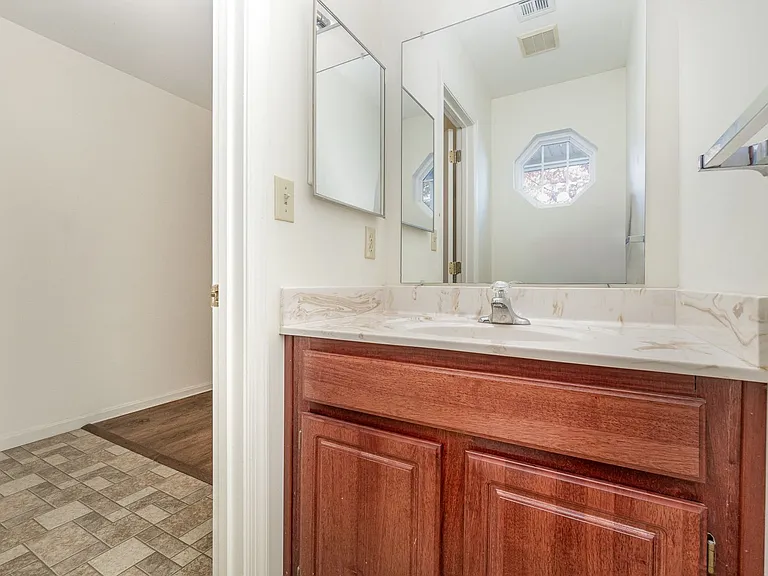 127 Cardinal Ln — Photo 25