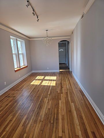 1st image of 844 N Harding Ave #1