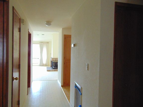 4th image of 205 Mount Echo Dr