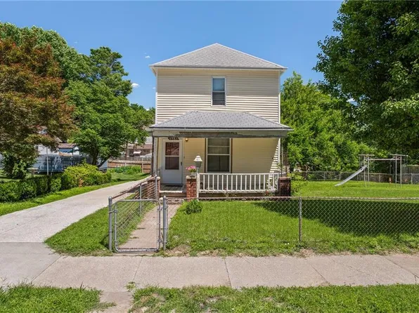 5507 S 2nd St, Saint Joseph, MO 64504