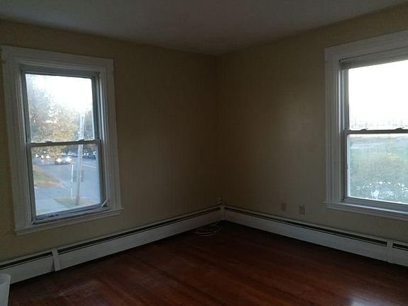 3rd image of 387 Lafayette St #2